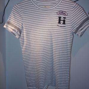Hollister ladies tee shirt. Size small.